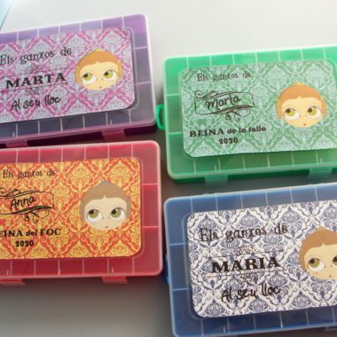 Caja para ganchos personalizable, vacia