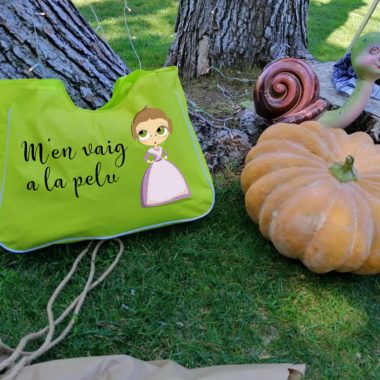Bolso para la pelu Fallera Xiqueta meua. Personalizable