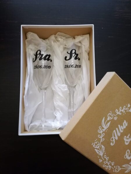 2 Copas de cava personalizadas con vinilo