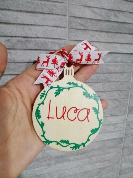 Bola de Navidad personalizada madera modelo Corona Navidad