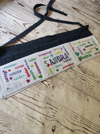 Delantal palabras profe personalizado